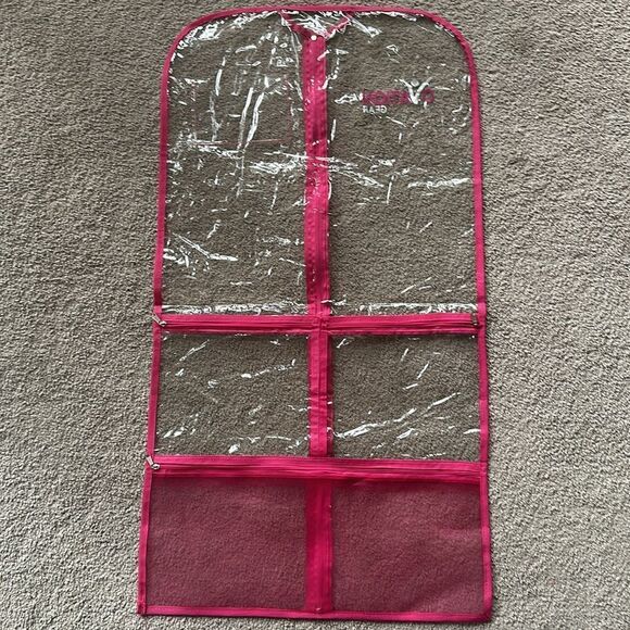 Ovation Gear Gusseted Garment Bag! - Picture 6 of 7